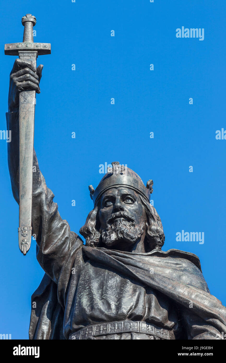 L'Angleterre, Winchester, Hampshire, Statue du Roi Alfred, Banque D'Images