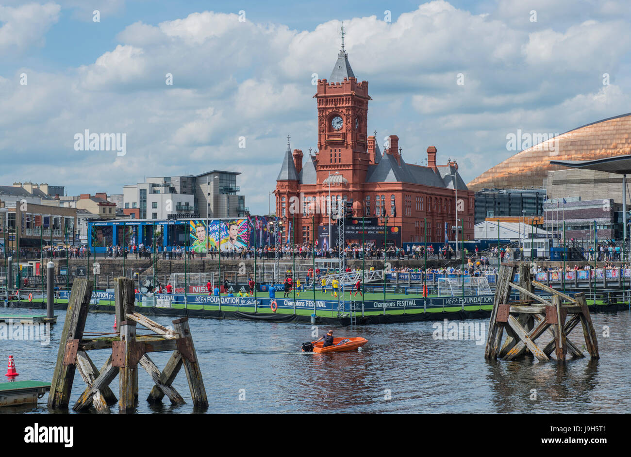 La baie de Cardiff, Royaume-Uni. 1er juin 2017. La baie de Cardiff de construire jusqu'à la finale de la Ligue des Champions 2017 2017 Credit : Nick Jenkins/Alamy Live News Banque D'Images