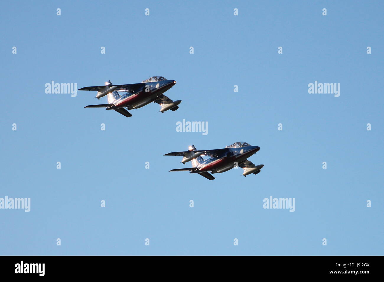 Dassault-Breguet/Dornier Alpha Jet es de l'Armée de l'air française, l'équipe d'acrobatie aérienne de la Patrouille de France, en arrivant à l'aéroport de Prestwick en Ayrshire. Banque D'Images