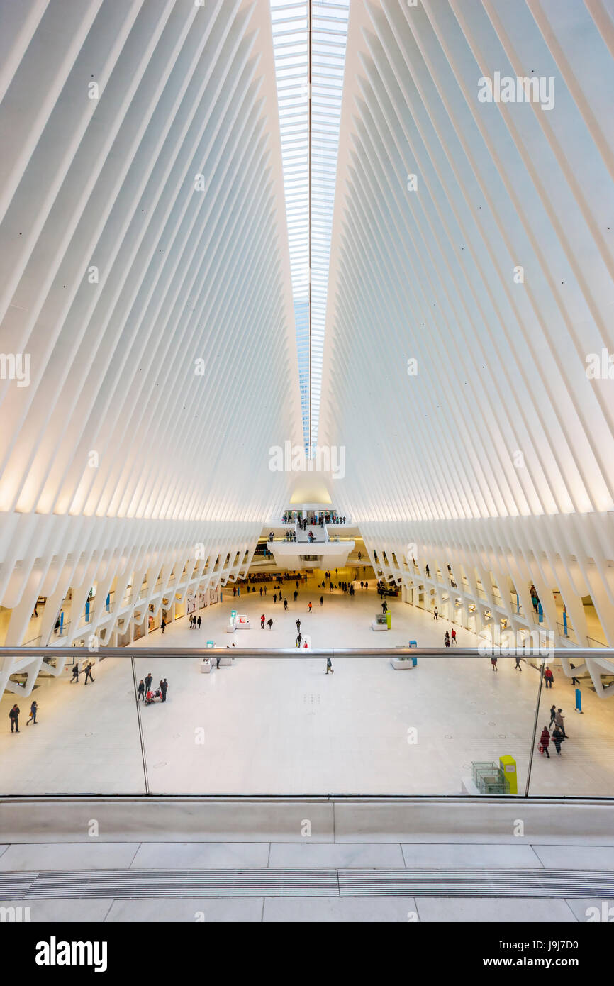 World Trade Center Transportation Hub par Santiago Calatrava intérieur, New York City Banque D'Images