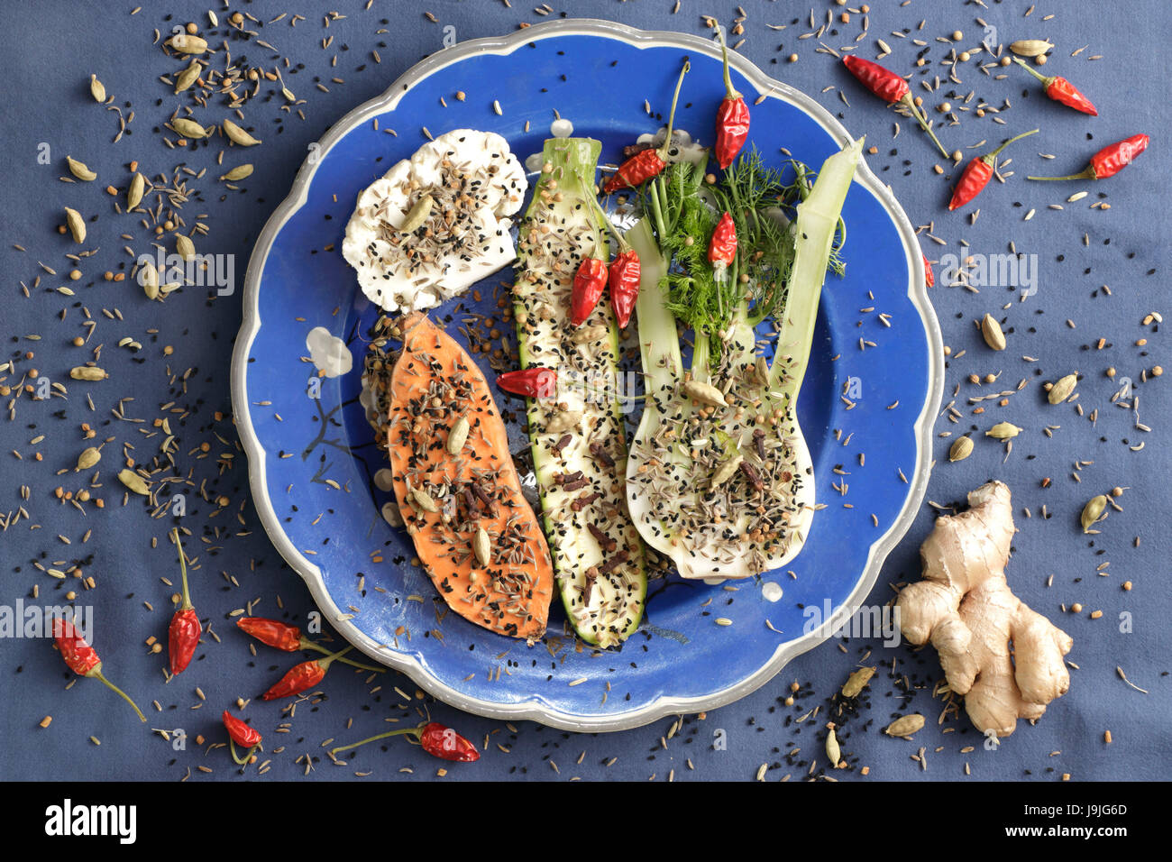 Les épices et les légumes pour un curry Banque D'Images