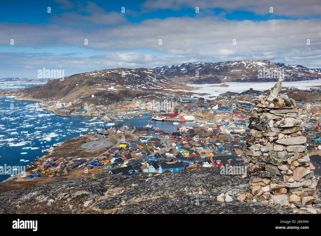 Le Groenland, Qaqortoq, augmentation de la vue sur la ville Banque D'Images