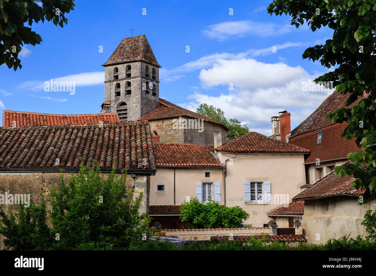 France, Dordogne, Saint Jean de Cole, étiqueté Les Plus Beaux Villages de France, le village et clocher de Saint Jean Banque D'Images