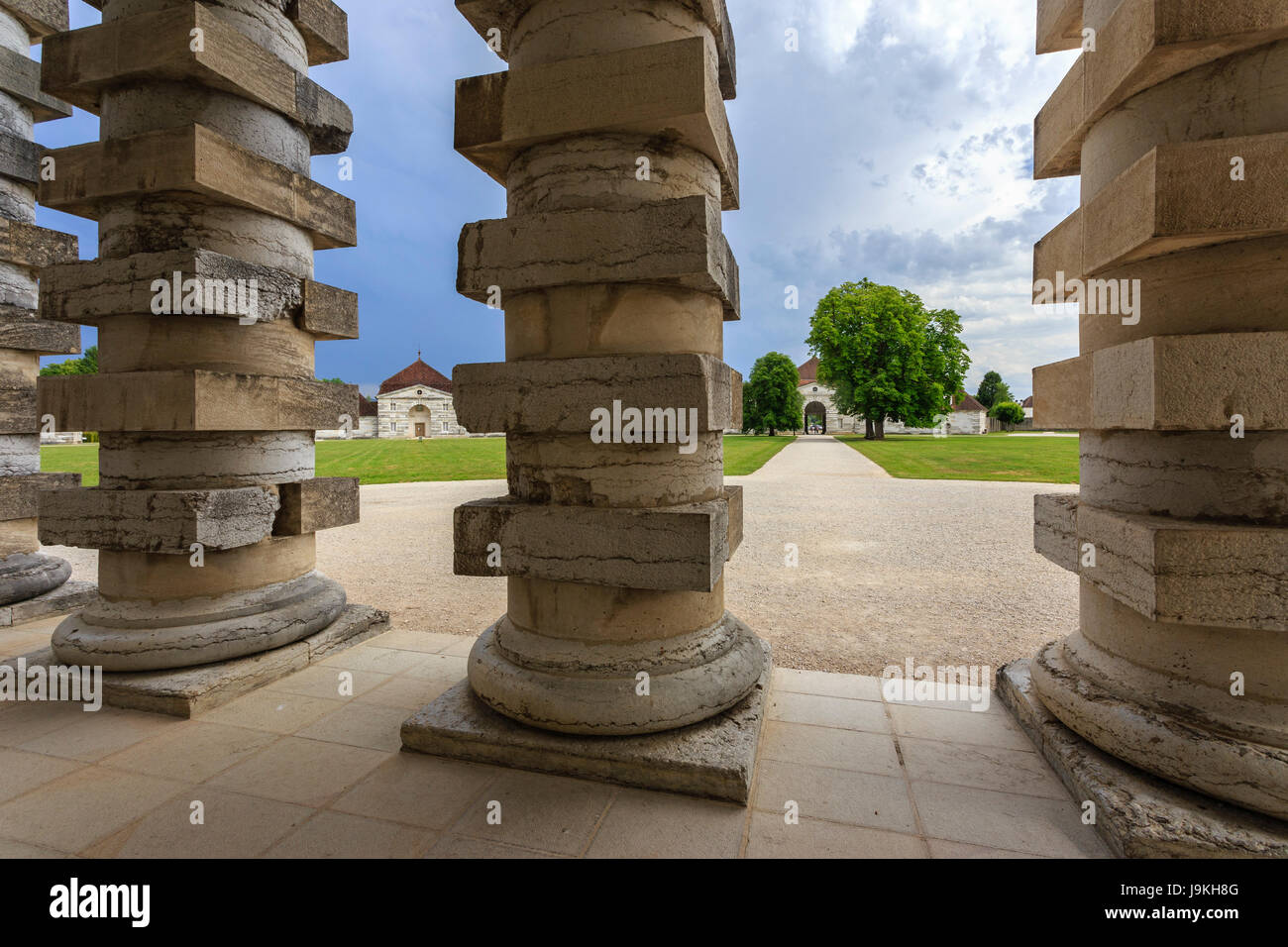 France, Doubs, Arc et Senans, la Saline Royale d'Arc et Senans, répertorié au Patrimoine Mondial de l'UNESCO, vu de l'esplanade de la maison du directeur Banque D'Images