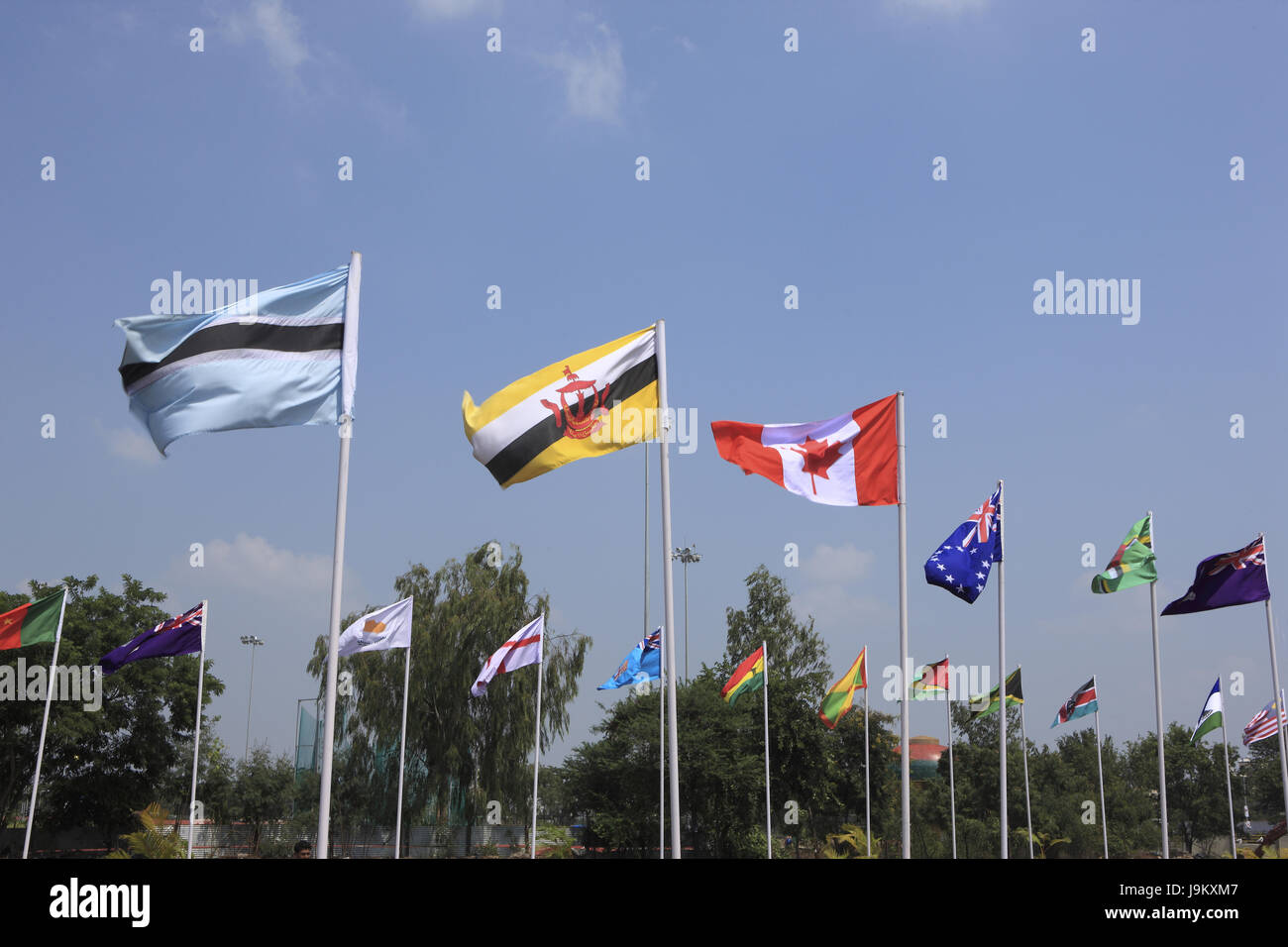 Les Jeux de la jeunesse du Commonwealth drapeaux, Pune, Maharashtra, Inde, Asie Banque D'Images