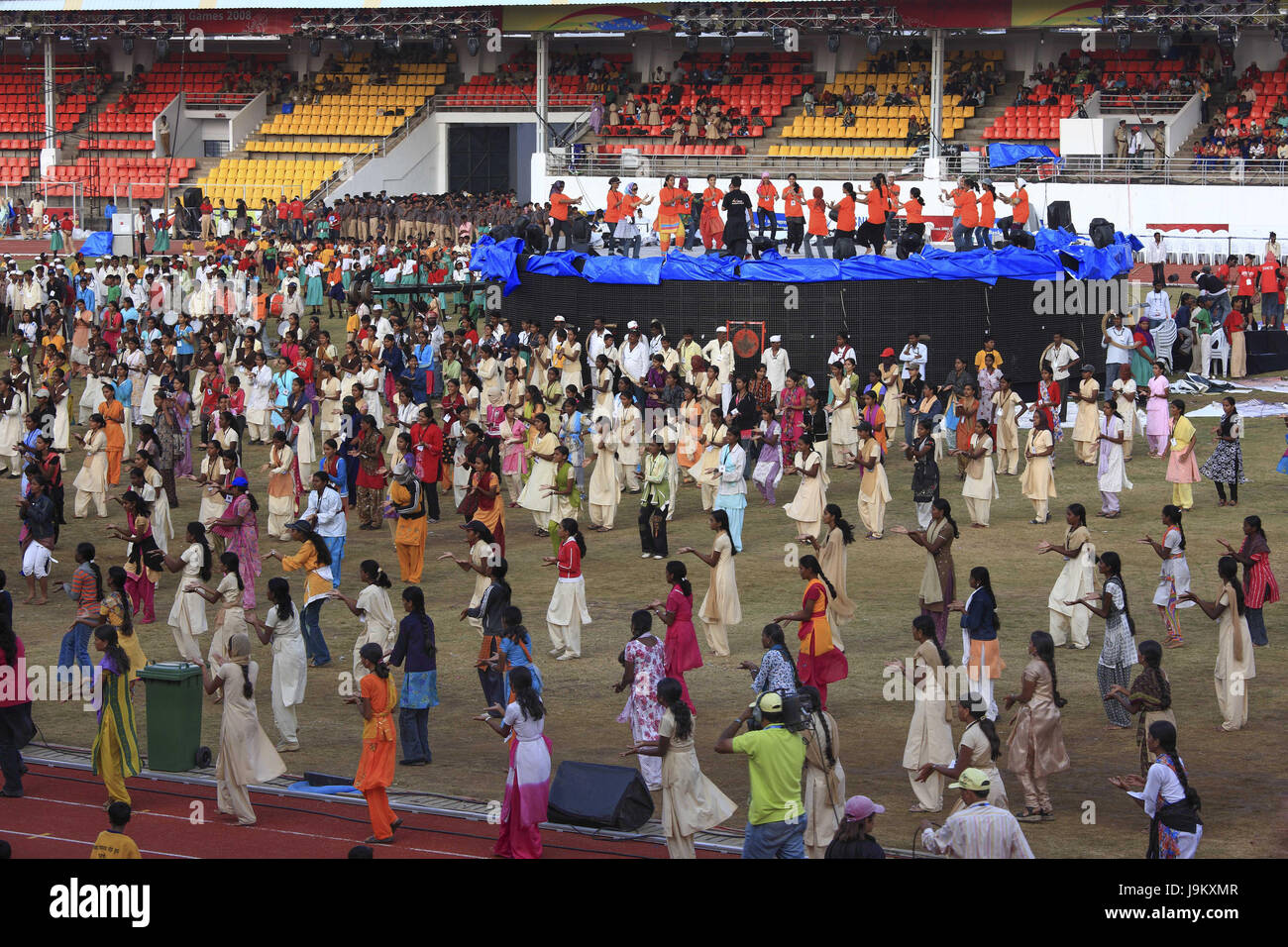 Les répétitions de danse cérémonie d'inauguration, Pune, Maharashtra, Inde, Asie Banque D'Images