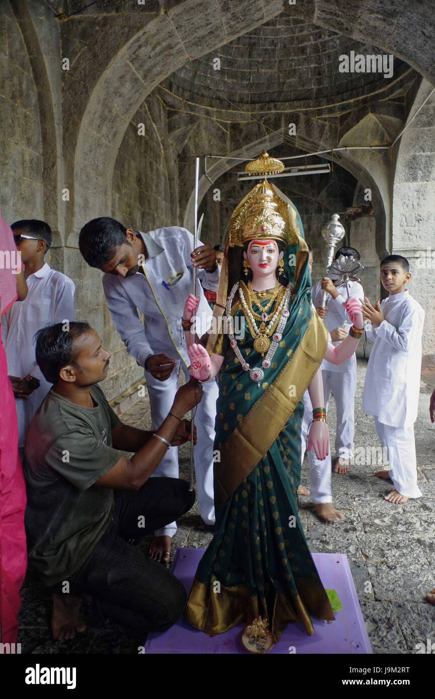 Idole de la déesse hindoue, festival navratri, Mumbai, Maharashtra, Inde, Asie Banque D'Images Idole de la déesse hindoue, festival navratri, Mumbai, Maharashtra, Inde, Asie Banque D'Images