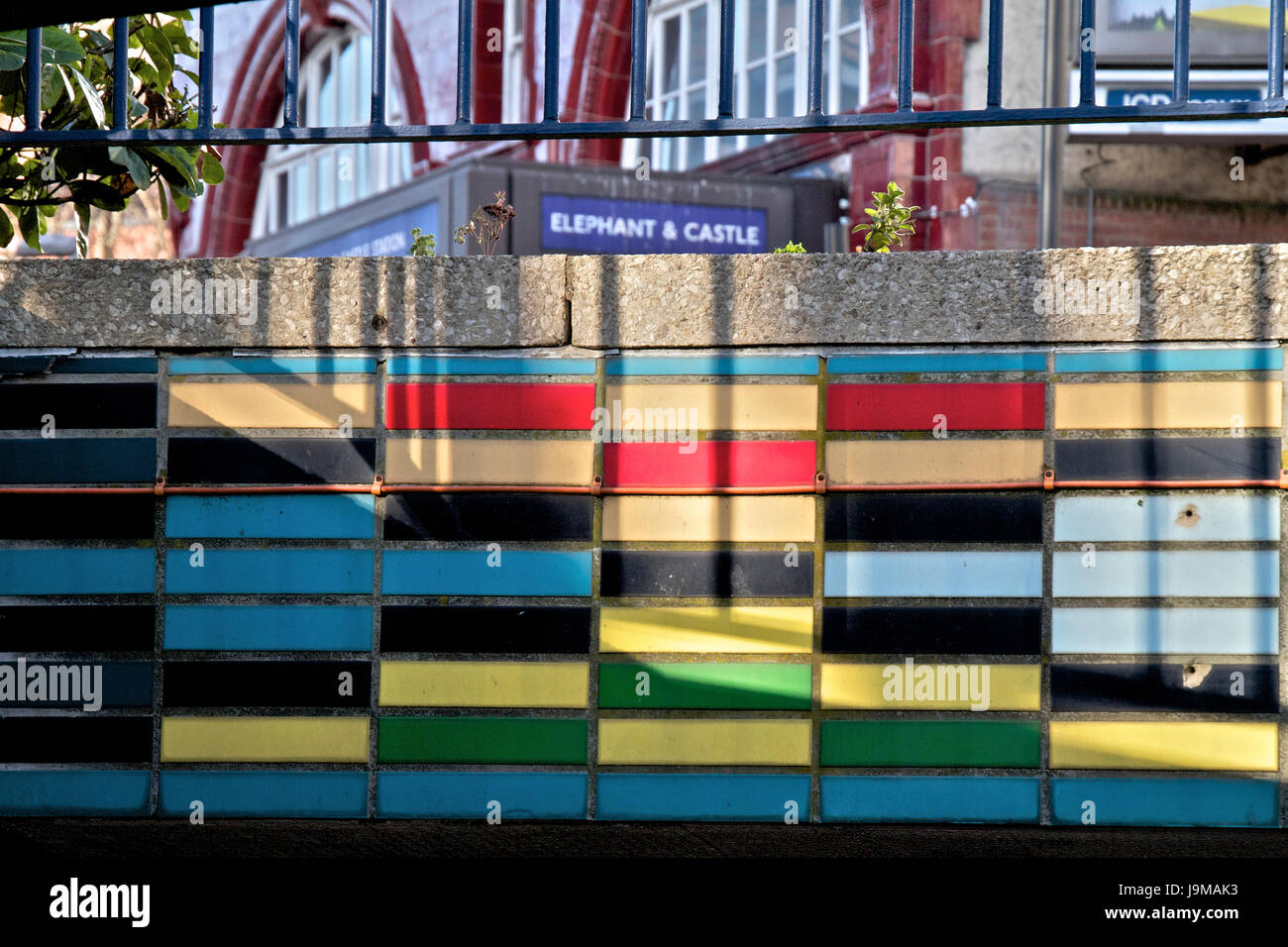 L'éléphant et château passage sous carrelage avant réaménagement majeur dans la région;Août 2010 Banque D'Images