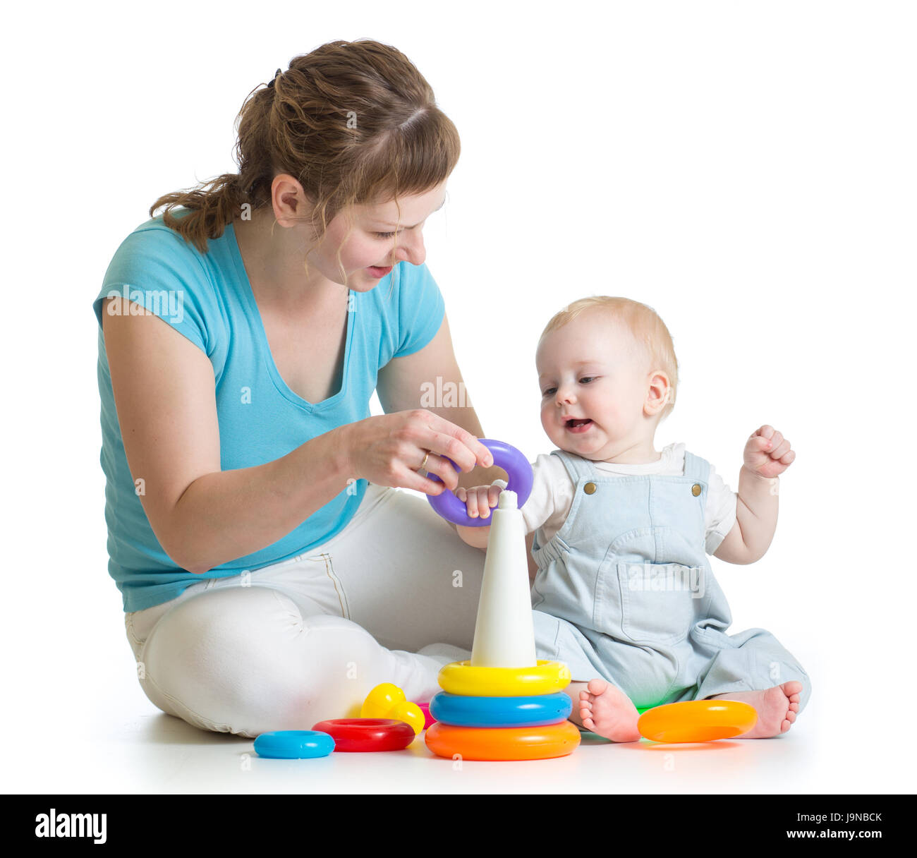 Maman et enfant jouer avec les jouets de bloc Banque D'Images