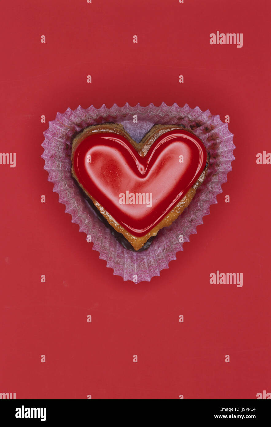 Tartelettes,heart-shaped,alimentation,douceur,gâteau, gâteau, petit gâteau, petit-quatre,cake coeur,coeur,peu de papier actuellement,Valentinstag,anniversaire,Fête des Mères,rouge,affectueusement,habilement,consommation,appétissant,individuellement,amour,icône,grignoter,chaleureusement, avec douceur, déclaration d'amour message d'vernaschen,chers,,affection,la sensualité,teaser,BT, Banque D'Images
