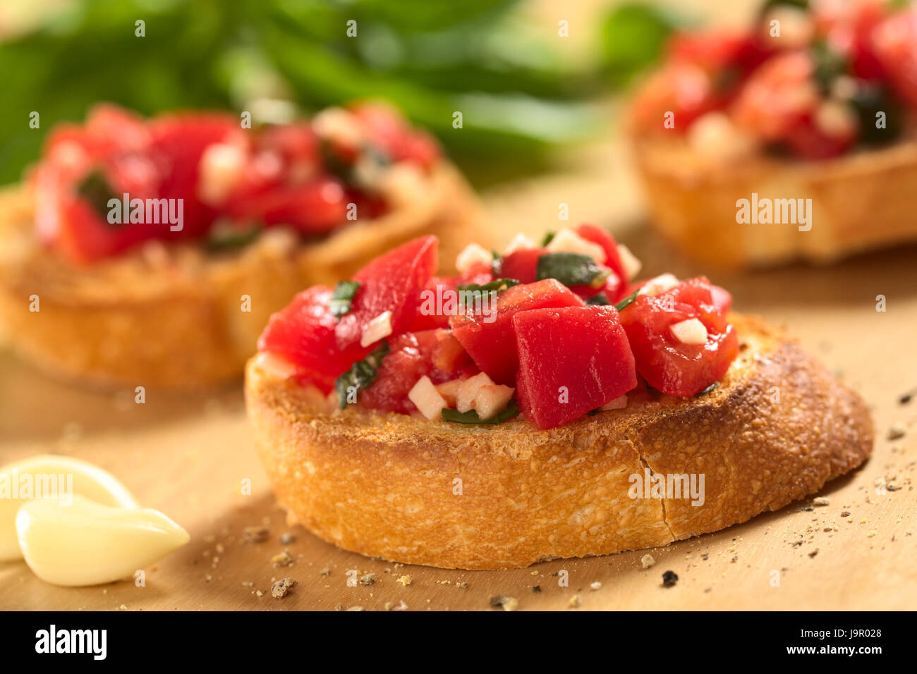 L'ail, l'italien, démarreur, baguette, snack, pain, tomate, poivron, disque, Banque D'Images