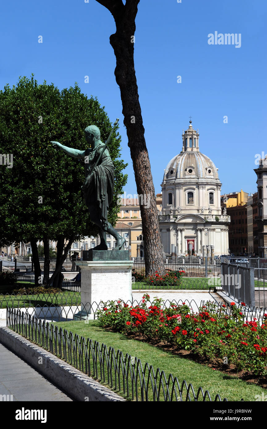 La piazza venezia de Rome avec l'empereur Nero Banque D'Images