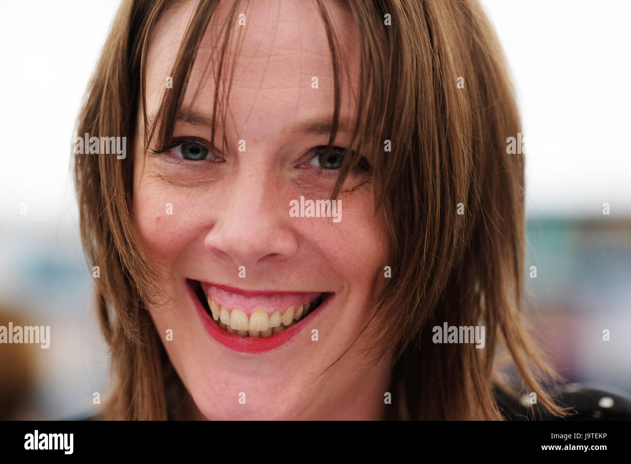 Hay Festival 2017 - Hay-on-Wye, au Pays de Galles, Royaume-Uni - Juin 2017 - Jess Travail Phillips MP dans la librairie du Festival au Hay Festival promouvoir son livre Everywoman - d'une femme qui a la vérité sur la vérité - Steven Mai / Alamy Live News Banque D'Images