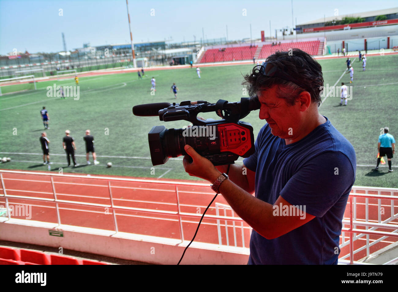 Gibraltar. 06Th Juin, 2017. L'équipe nationale de Gibraltar a joué contre une équipe nationale des moins de 21 ans en préparation pour les prochaines rencontres internationales pour les deux parties. Le match a eu lieu au Victoria Stadium à Gibraltar avant leur départ pour Porto, Portugal la semaine prochaine pour jouer à Chypre. Les moins de 21 ans jouer Autriche Crédit : Stephen Ignacio/Alamy Live News Banque D'Images