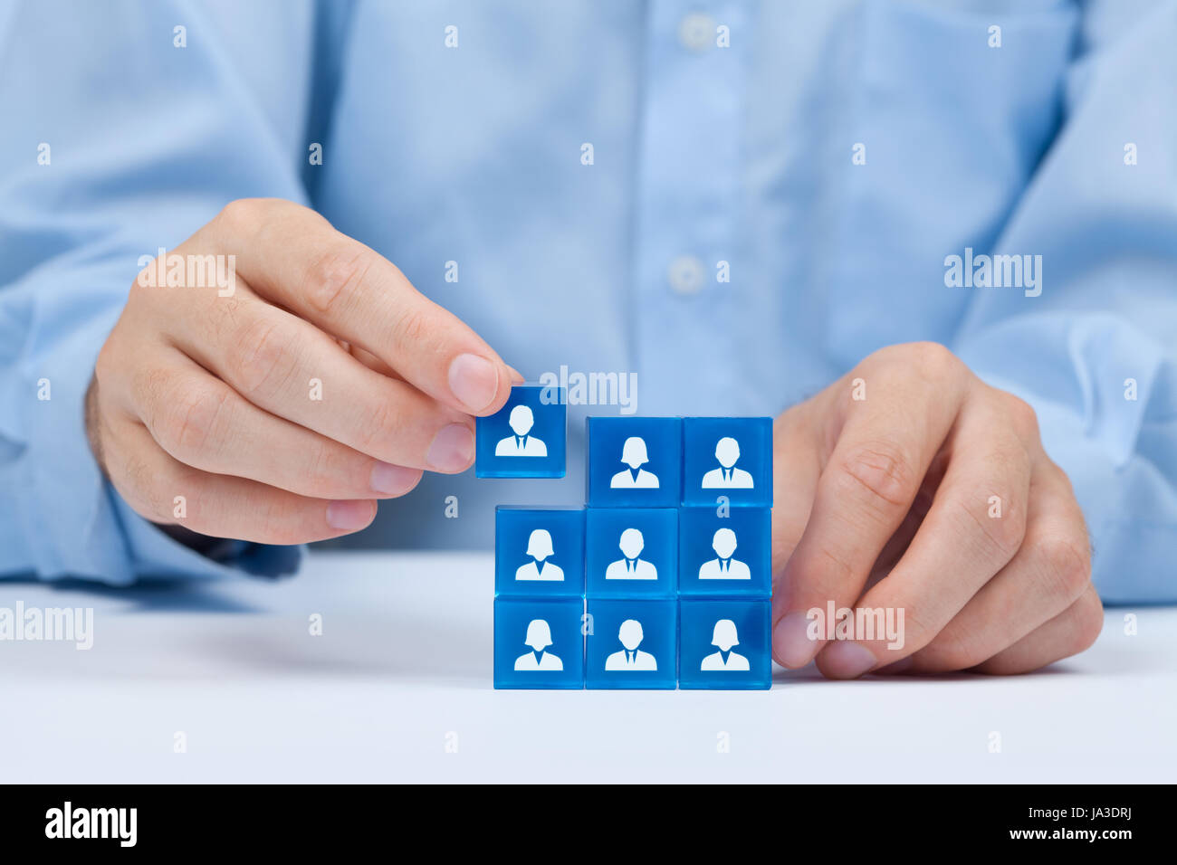 Le bleu, le verre, le calice, tumbler, carrière, emploi, main, social, modèle, conception, Banque D'Images