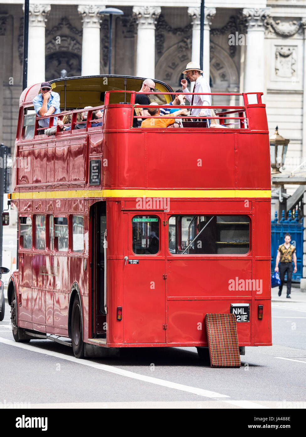 Bus touristique Vintage Routemaster de Londres en panne. Répartition des bus de Londres. Banque D'Images