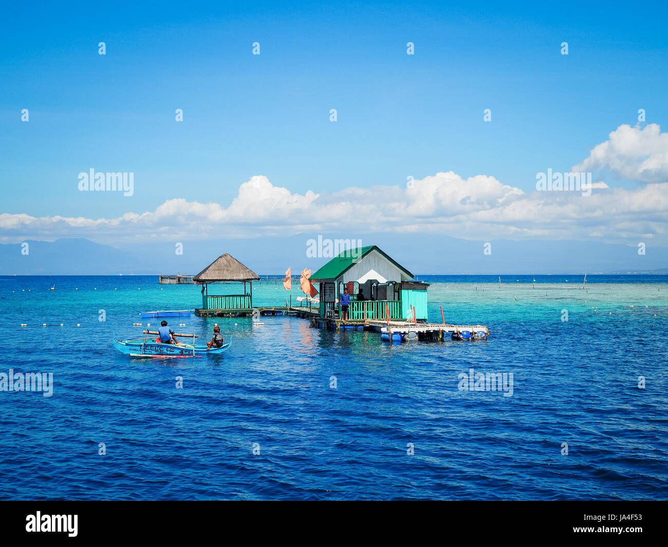 Davao, Philippines - Samal Island, la maison de la richesse de la vie marine et les eaux magnifiques. 2km de la ville de Davao. Tuba de Davao. Banque D'Images