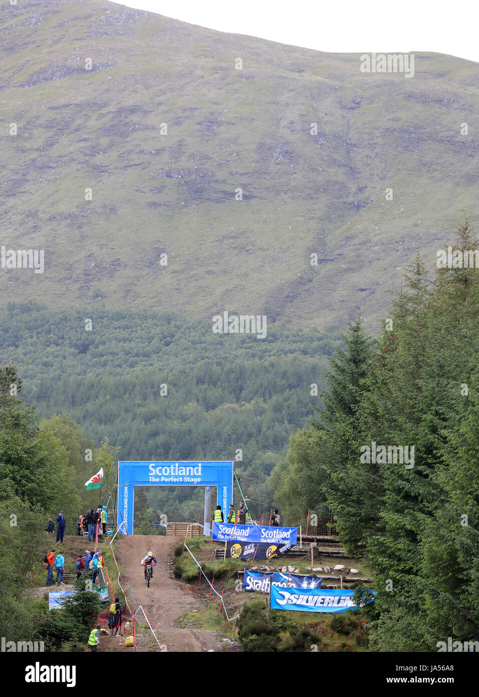 Atkinson Maya au cours de la deuxième journée de la 2017 Coupe du Monde de vélo de montagne UCI à Fort William. Banque D'Images