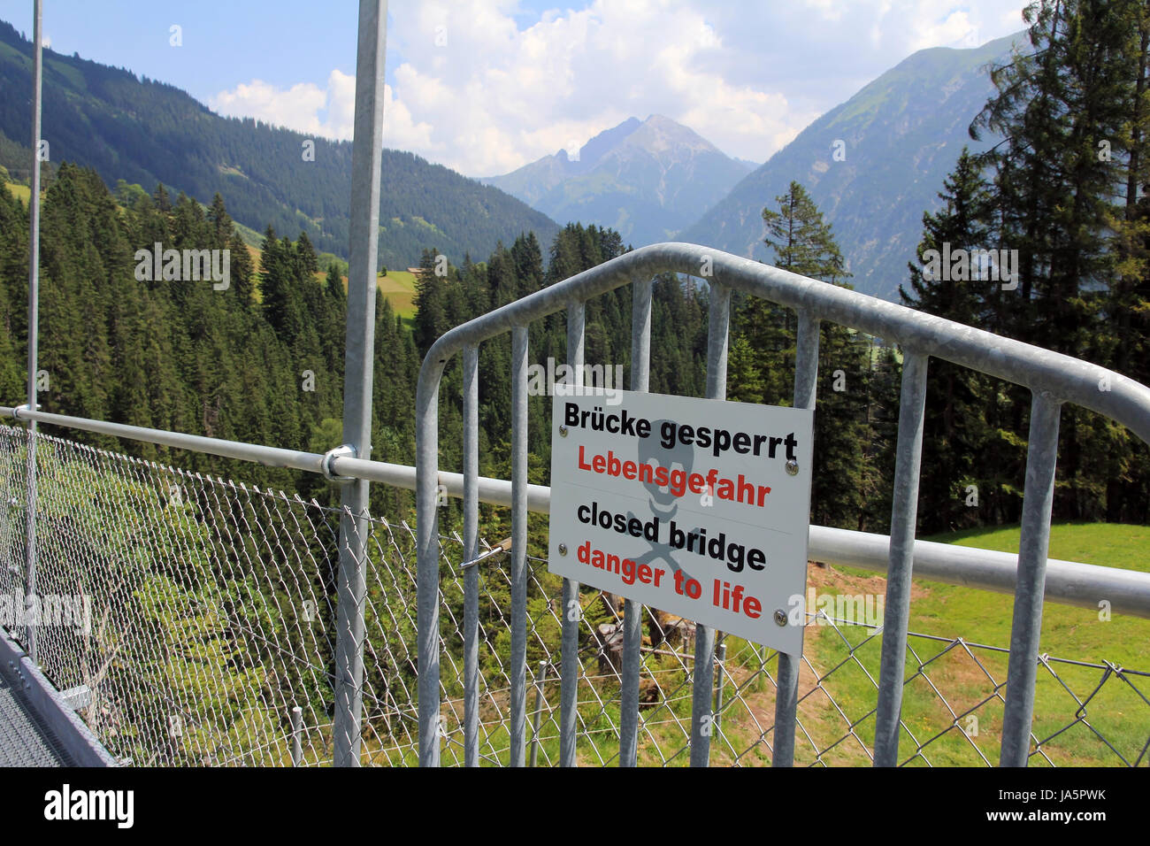 Signe, signal, pont, danger pour la vie, truc, bar, barricade, signe d'interdiction, Banque D'Images