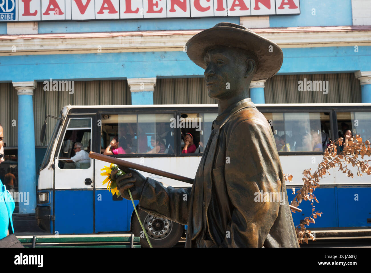 Statue du musicien Benny Plus sur le Paseo del prado à Cienfuegos, Cuba Banque D'Images