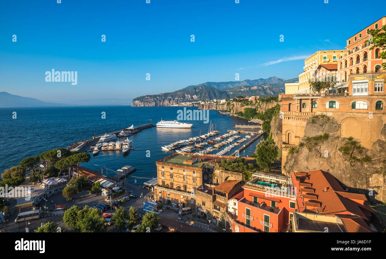 Vue panoramique sur la côte amalfitaine, Sorrento, Italie Banque D'Images