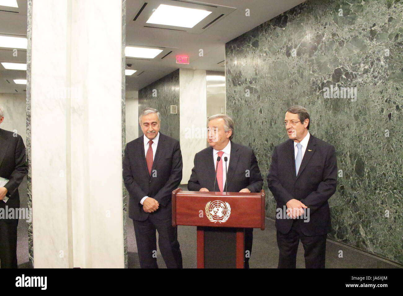 Nations Unies, New York, USA. 4 juin, 2017. L'ONU, Antonio Guterres, dit reprise des pourparlers en juin avec le président chypriote Nicos Anastasiades et le dirigeant chypriote turc Mustafa Akinci Crédit : Matthew Russell Lee/Alamy Live News Banque D'Images
