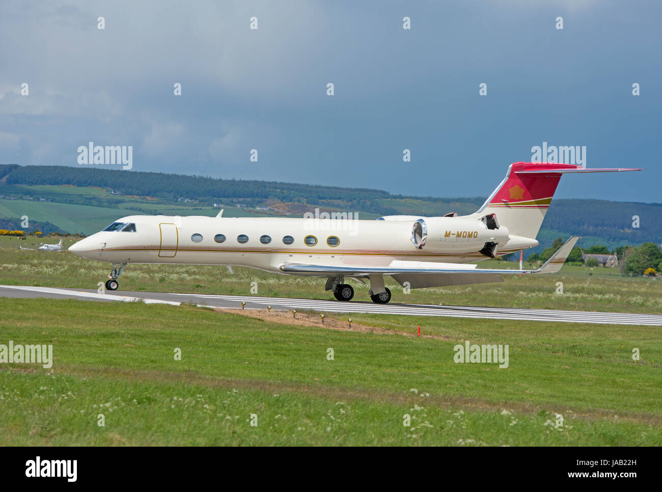 Gulf stream administré par Mohammed Al Fayed à Inverness Dalcross aéroport dans les Highlands écossais au Royaume-Uni. Banque D'Images