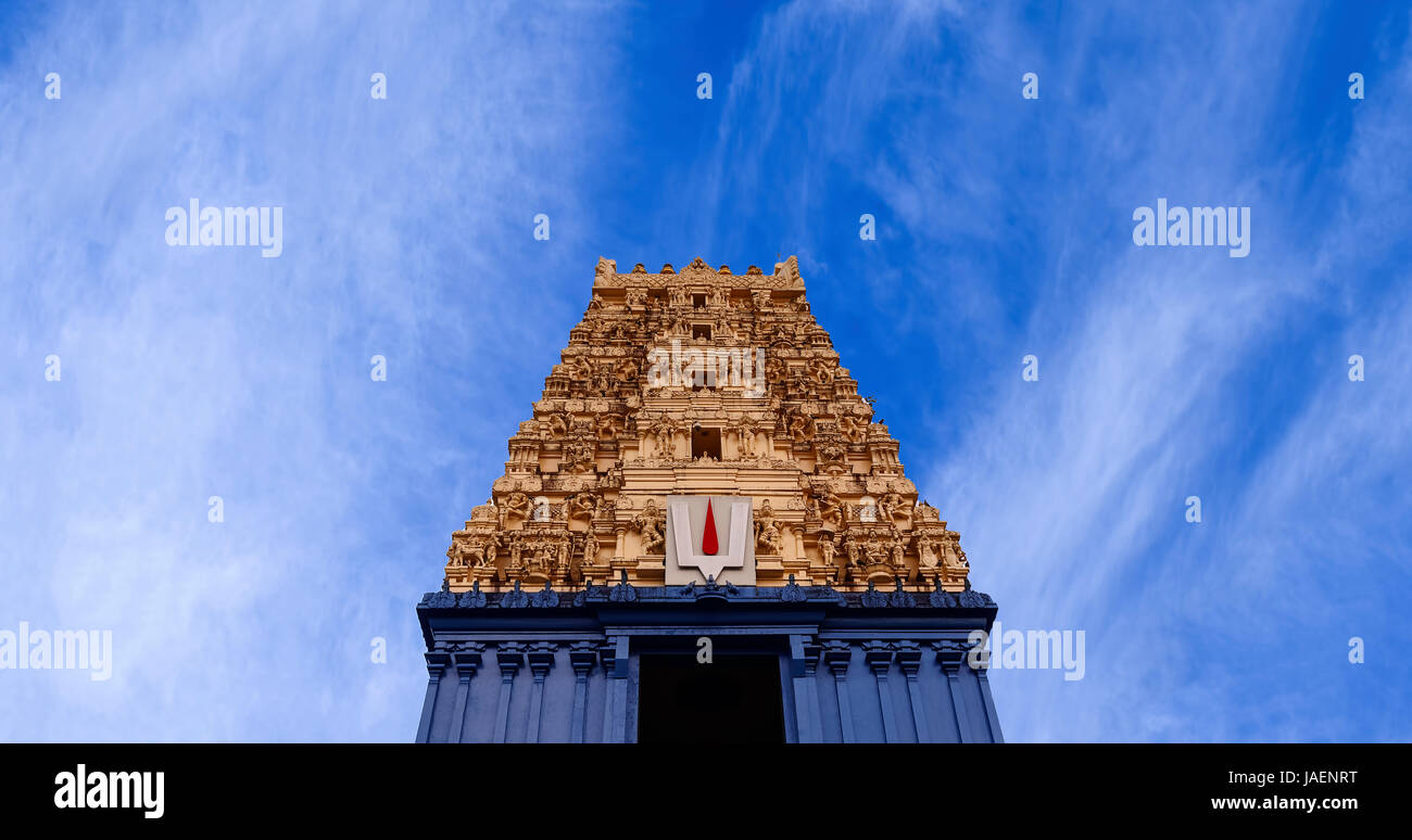 Simhadri ou Simhachalam est un temple hindou situé à Visakhapatnam city suburb de Simhachalam dans l'Andhra Pradesh, Inde. Il est dédié au dieu Narasi Banque D'Images