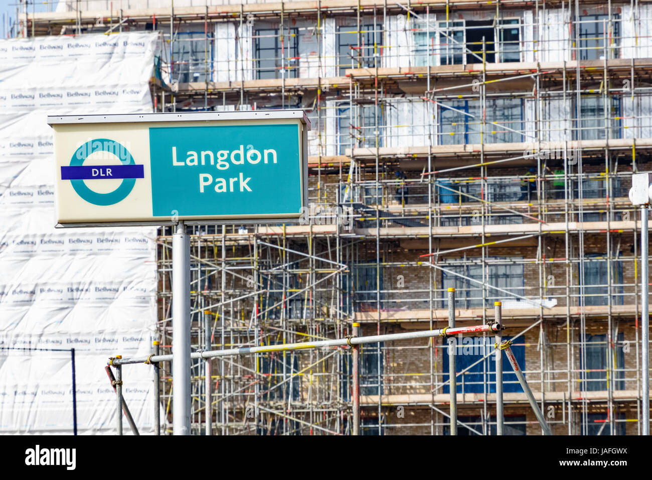 Londres, Royaume-Uni - 27 mars 2017 - Langdon Park signe avec un chantier de construction des nouveaux aménagements Banque D'Images