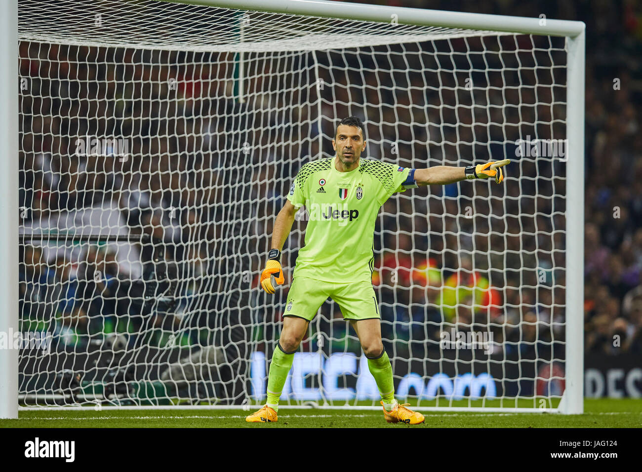 Ligue des Champions, finale, Cardiff, le 03 juin 2017 Gianluigi Buffon, la Juve 1 gesticule et donner des instructions, action, seule image, le geste, la ge Banque D'Images