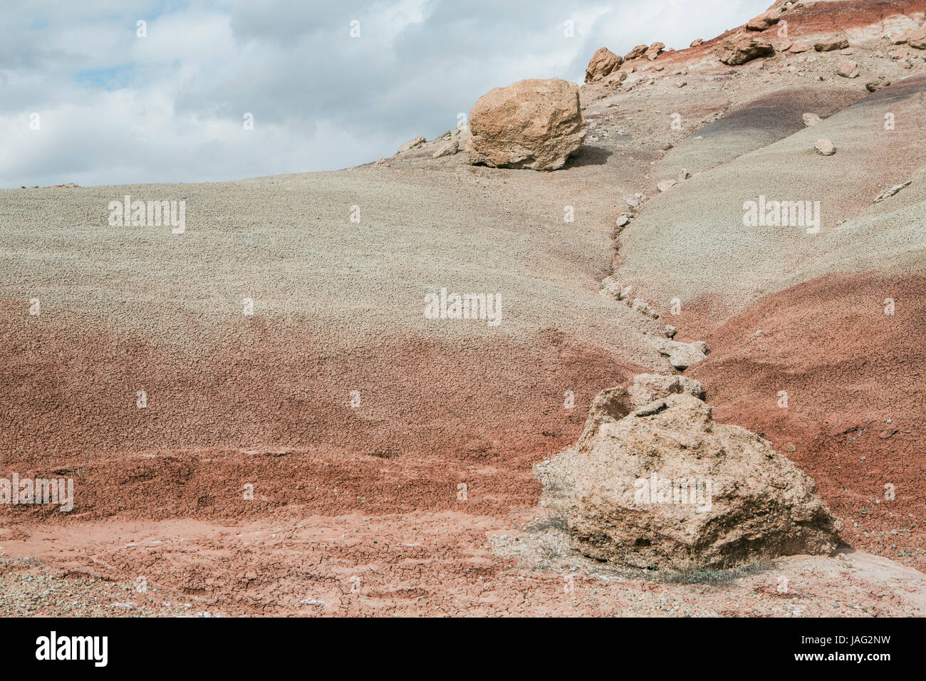 Les collines de bentonite, Cathedral Valley rock couleur strates et formations du Cainville Wash dans Capitol Reef National Park dans l'Utah. Banque D'Images