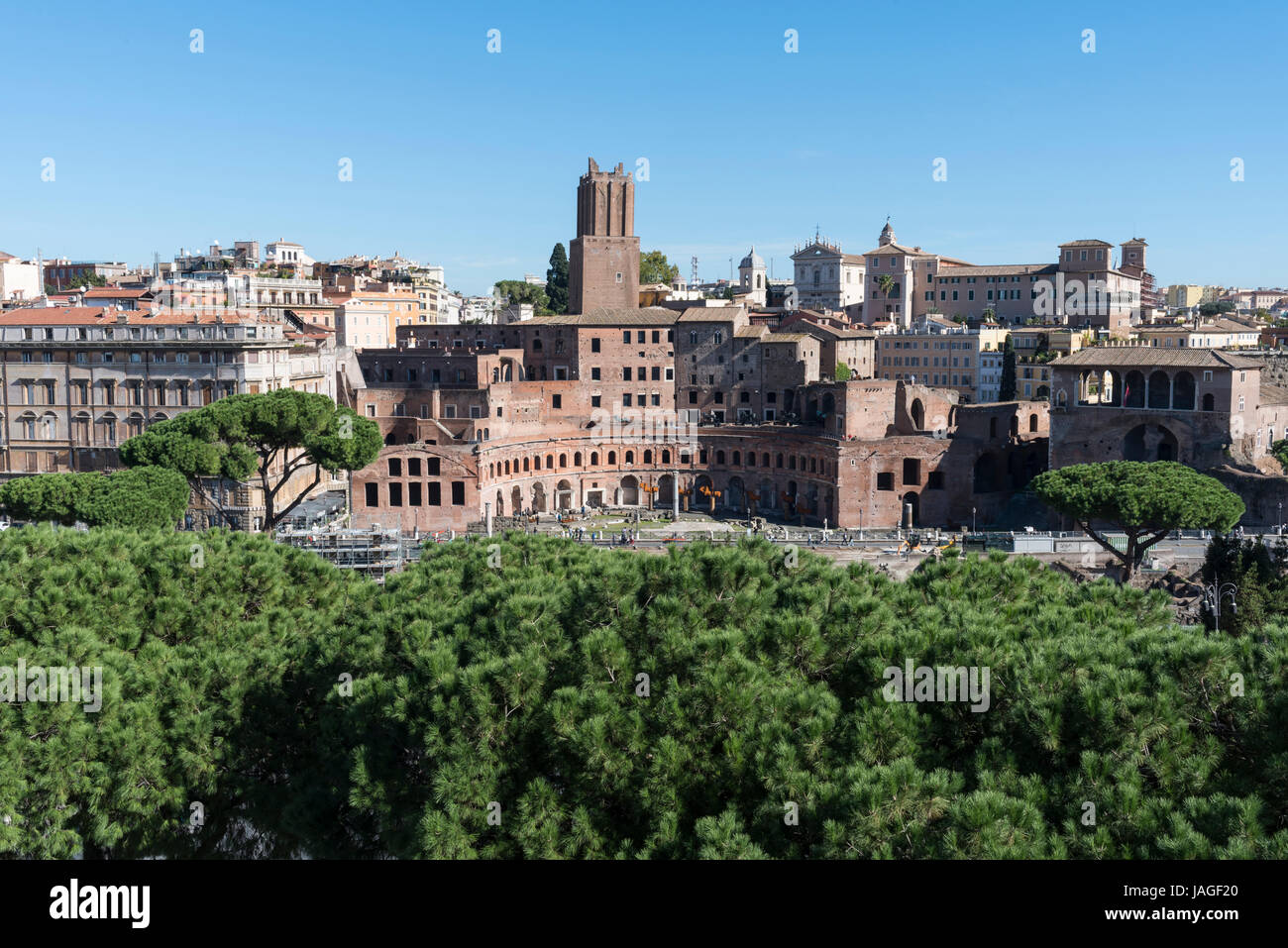 Vue sur les toits de Rome depuis le toit de l'Altare della Patria, Rome, Italie Banque D'Images Vue sur les toits de Rome depuis le toit de l'Altare della Patria, Rome, Italie Banque D'Images