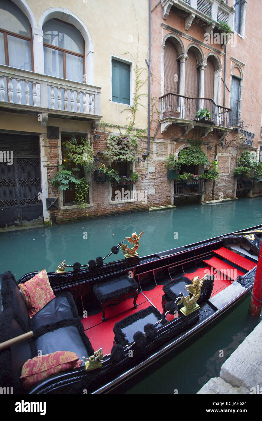 L'Italie, Venise, gondole,canal, Banque D'Images