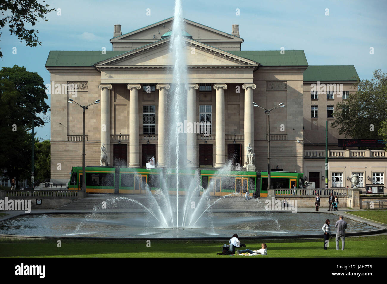 Pologne,pose,Poznan,Vieille Ville,Plac Michiewicza,Théâtre de Wielki, Banque D'Images