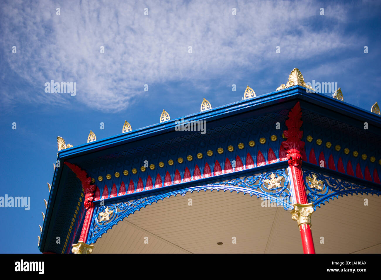 Vert-de-la-Madeleine et Kiosque à Dundee West End. Situé sur la rive nord du Firth of Tay, Dundee est la quatrième plus grande ville d'Ecosse. Banque D'Images
