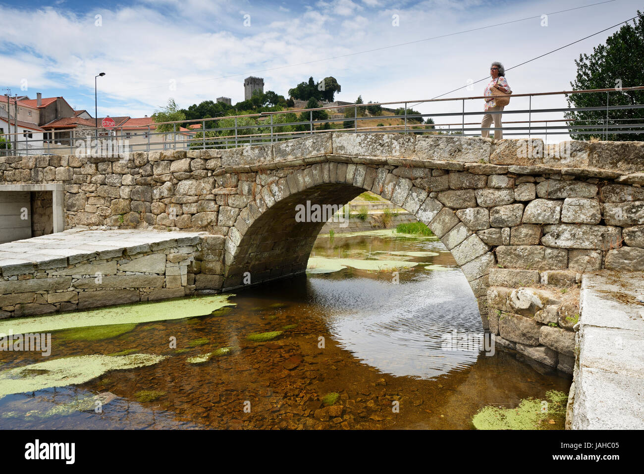 Ponte Velha, le pont romain de Montalegre. Portugal Banque D'Images