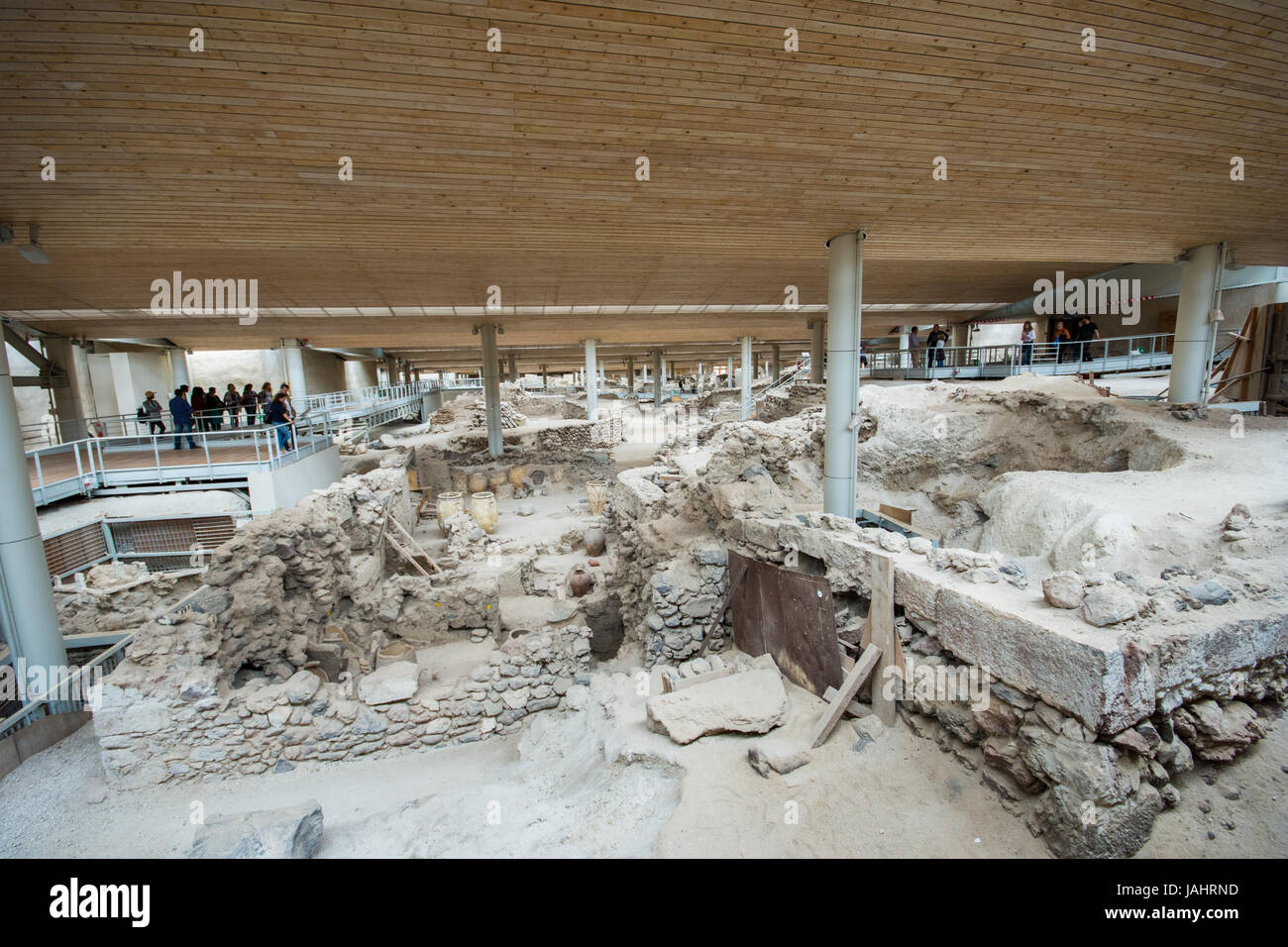 Akrotiri est un site archéologique de l'âge du bronze minoen sur l'île grecque de Santorin (Thera). photo de bâtiments anciens récupérés et decora Banque D'Images