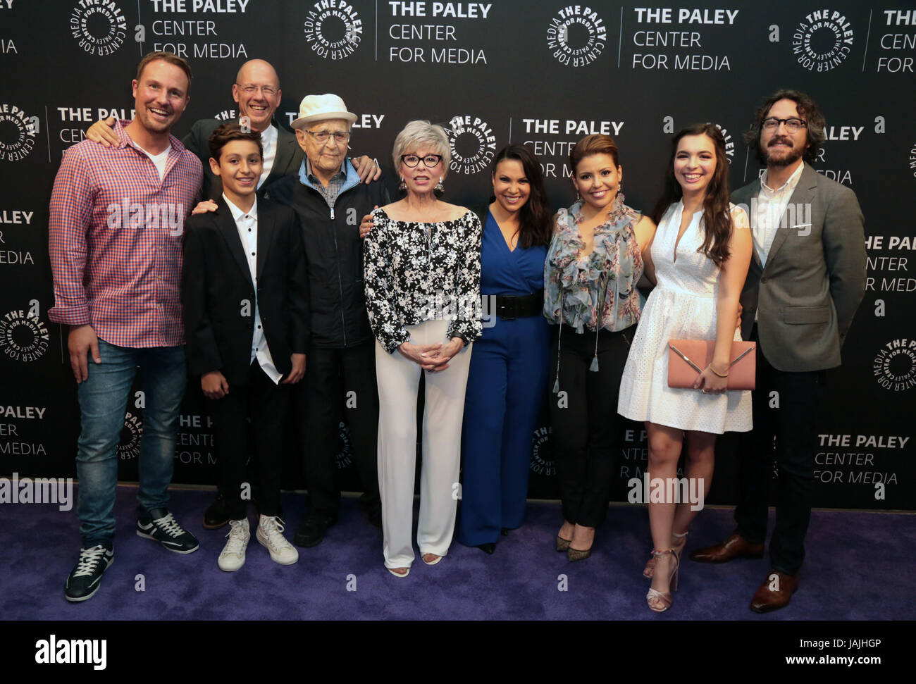 LA SAISON DU PRINTEMPS 2017 PaleyLive - Une soirée avec "un jour à la fois' au Paley Center for Media - Arrivées comprend : Cast Où : Los Angeles, California, United States Quand : 04 mai 2017 Guillermo/WENN.com Proano Banque D'Images