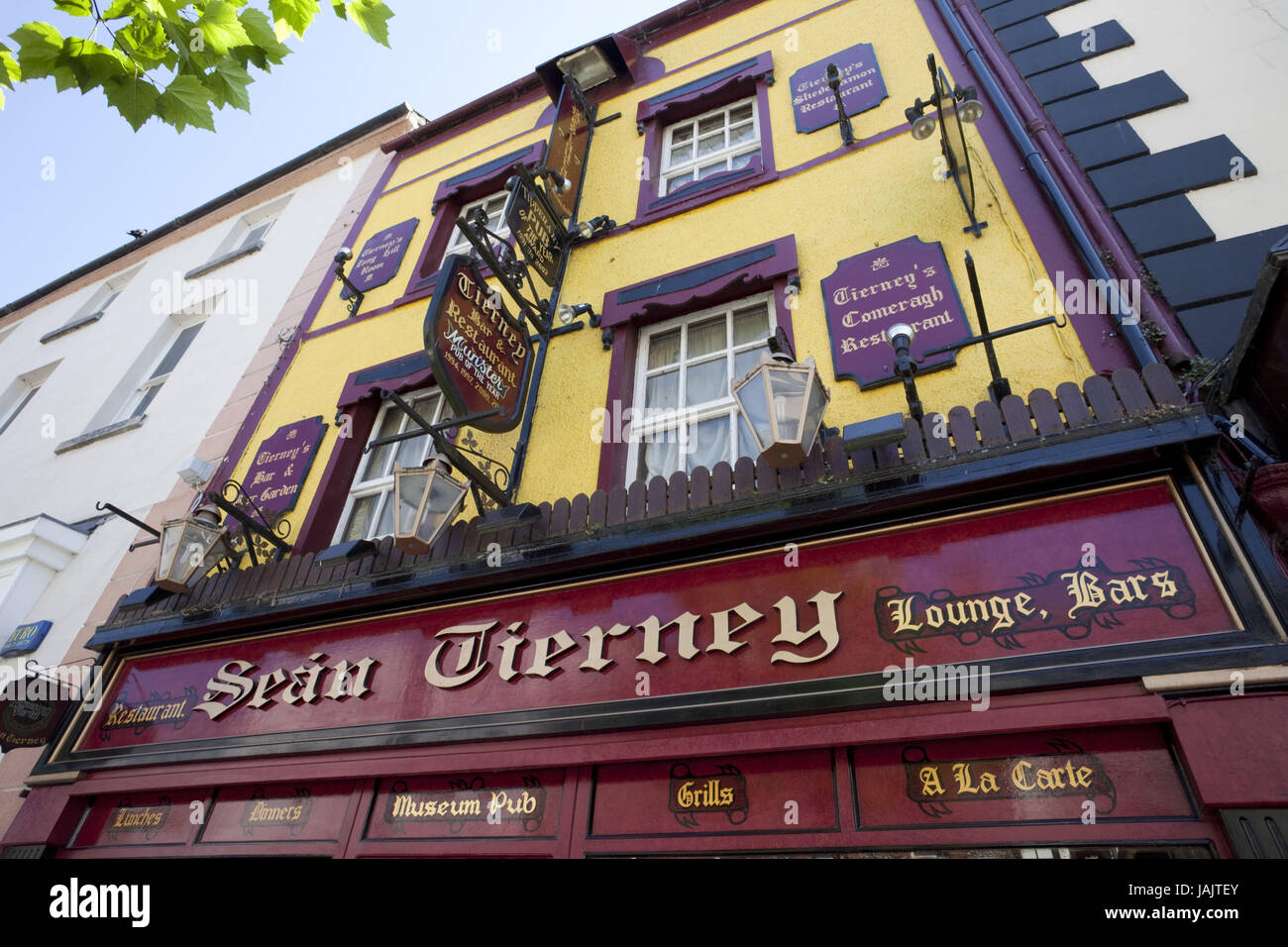 Irlande, comté de Tipperary, Clonmel,pub,à l'extérieur, Banque D'Images