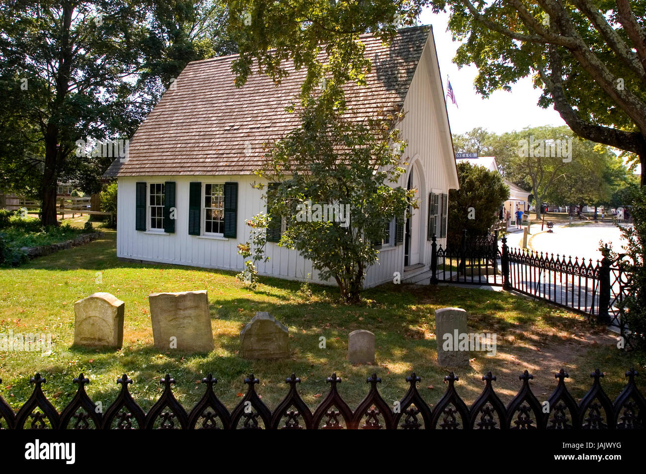 L'église et le cimetière de Mystic Seaport Village - Mystic, Connecticut, USA Banque D'Images