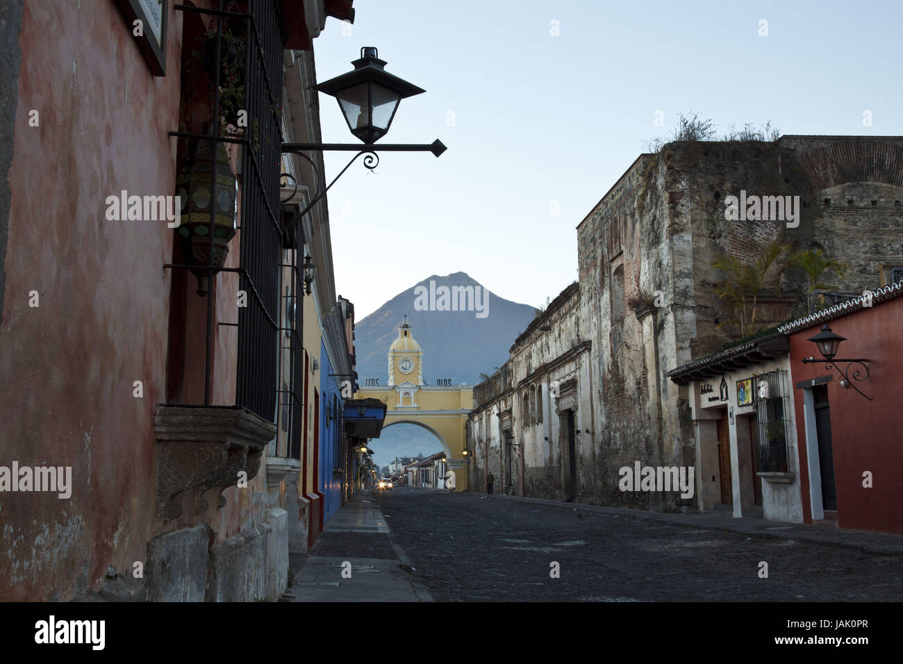 Guatemala, Antigua Guatemala,cloître,Santa Catalina, archway Banque D'Images