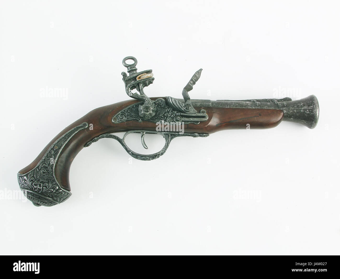 Reich Antike verzierte Handfeuerwaffe Hintergrund weißem vor Banque D'Images