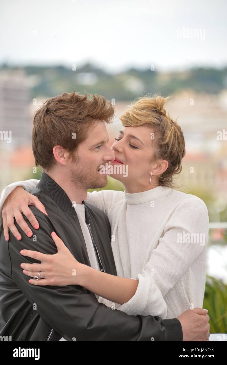 Pierre Deladonchamps et Céline Sallette Photocall du film 'Nos années folles' 70e Festival de Cannes Mai 22, 2017 Photo Jacky Godard Banque D'Images