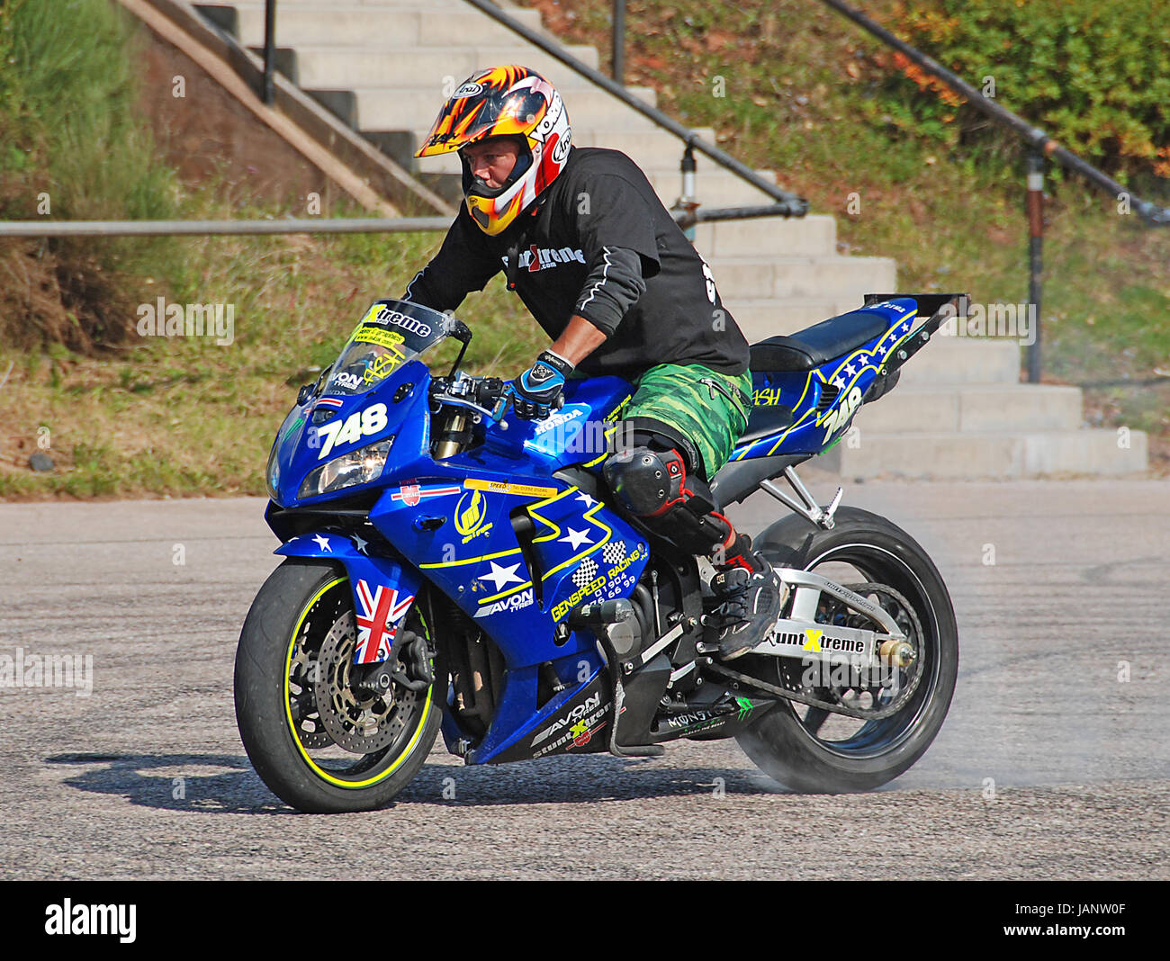 Stunt Moto Tour et au Sud Ouest Bike Show à West Point, Exeter, Angleterre  Photo Stock - Alamy
