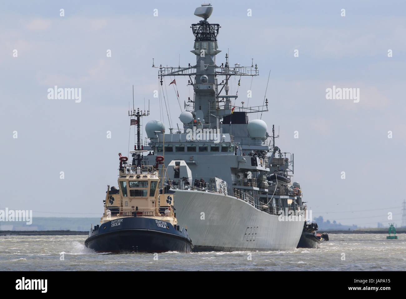 Chatham, Kent, Royaume-Uni. 7 juin, 2017. Le type 23 frégate HMS Richmond représenté sur la rivière Medway ce matin en arrivant à Chatham Dockyard pour des événements pour commémorer le 350e anniversaire de la bataille de la Medway. Rob Powell/Alamy Live News Banque D'Images