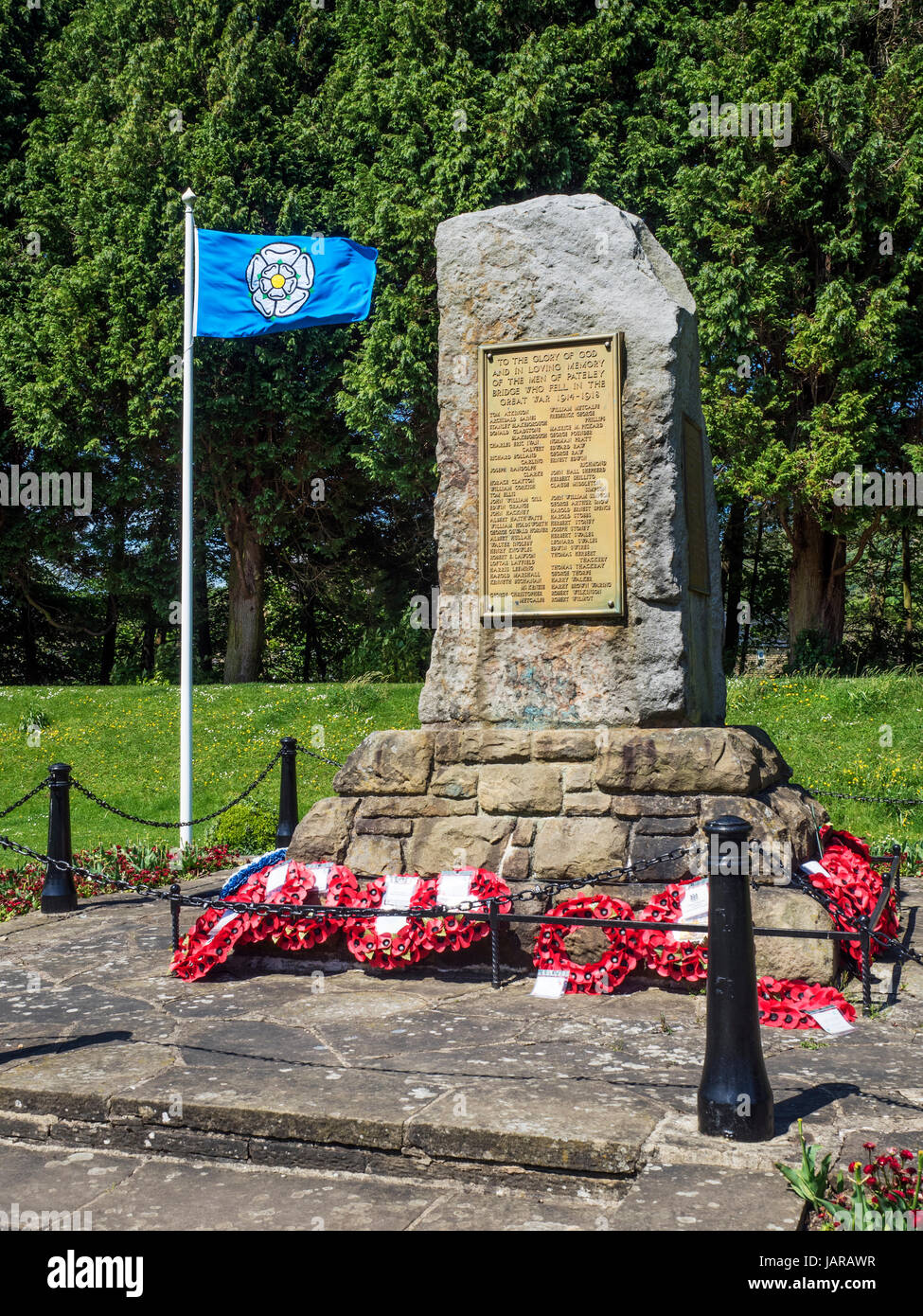 Monument commémoratif de guerre en pierre du souvenir à Pateley Bridge North Yorkshire Angleterre Banque D'Images