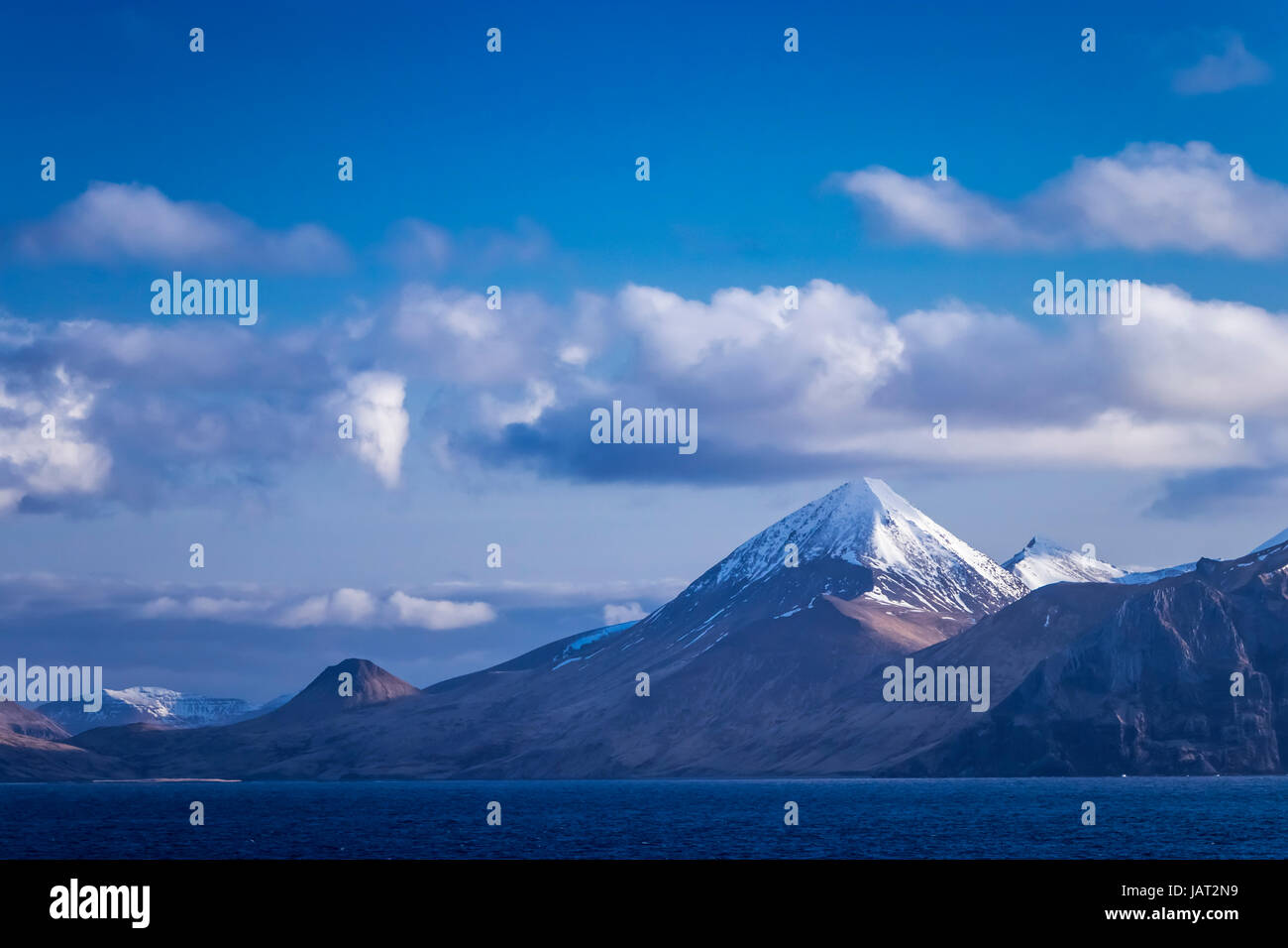 Les îles Aléoutiennes près d'Unimak Passage, Alaska, USA. Banque D'Images