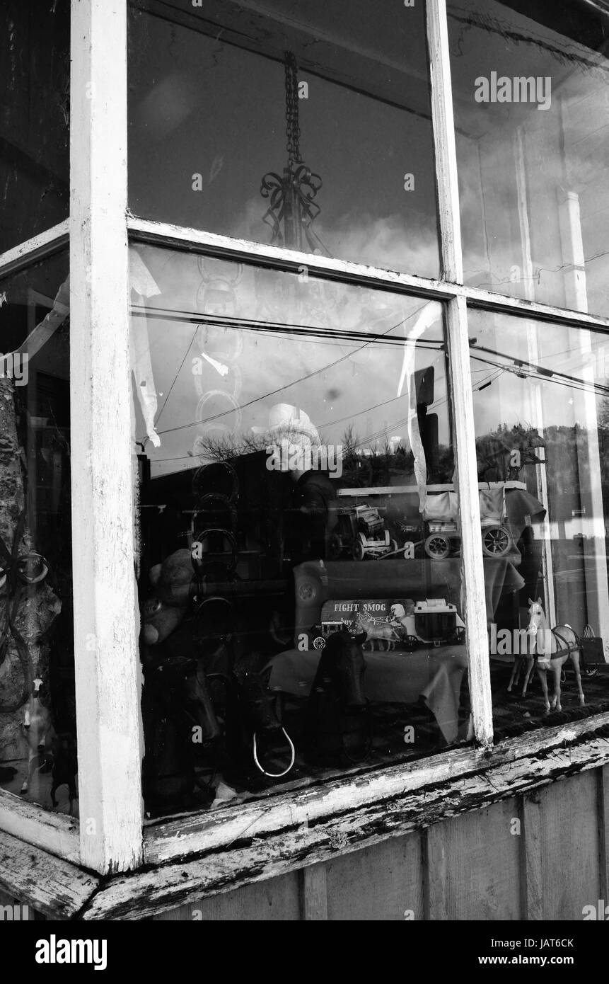 Vieux Cowboy Mannequin en vitrine Banque D'Images