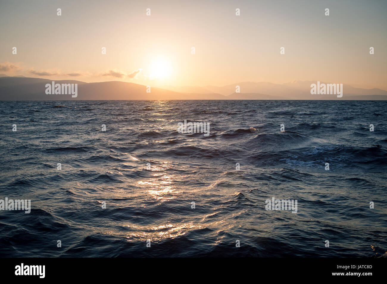 Coucher de soleil sur l'océan, la composition de la nature Banque D'Images