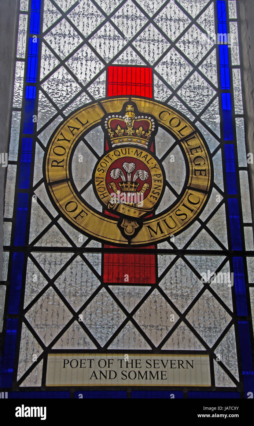 GLOUCESTER GLOUCESTERSHIRE ; ; ST.MARY DE LODE ÉGLISE ; VITRAIL ROYAL COLLEGE OF MUSIC Banque D'Images